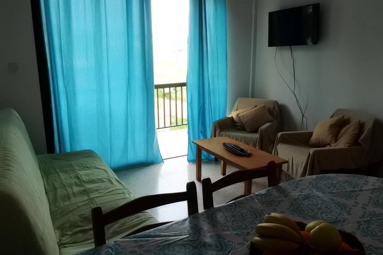 Kissonerga Beach Apartment Пафос Экстерьер фото